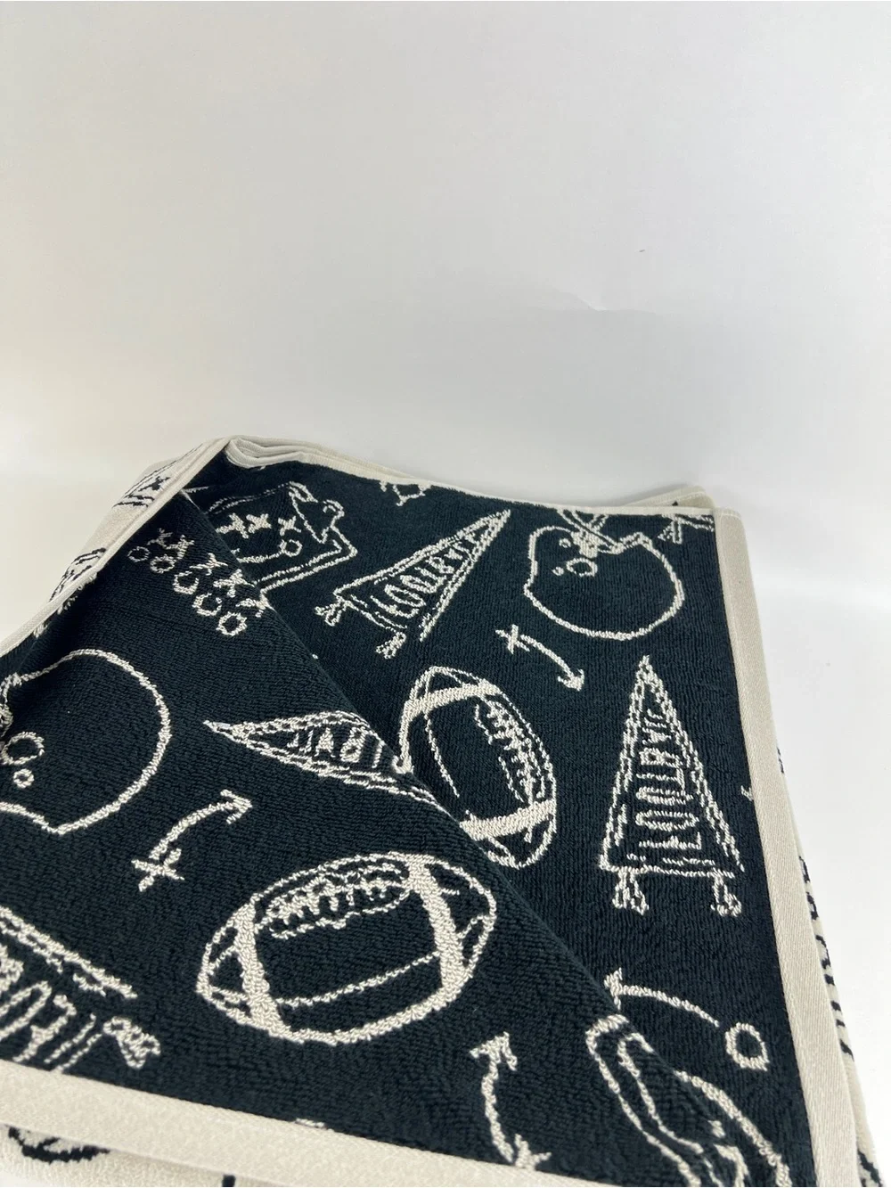 Truly Lou Bath Towels Fun Football Design Black Tan Soft Velour Cotton 6 Pc NEW